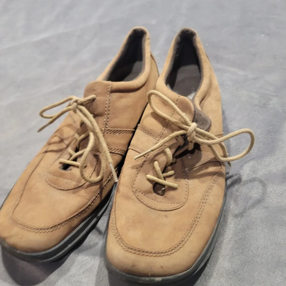 Easy Spirit Womens 9‎ M Tan Brown Leather Lace Up Walking Shoes Oxfords JINWHIT